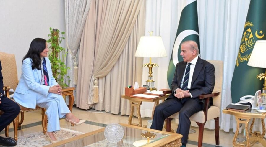 Pakistan Canada Push To Expand Trade In Energy Agriculture And Auto Industry