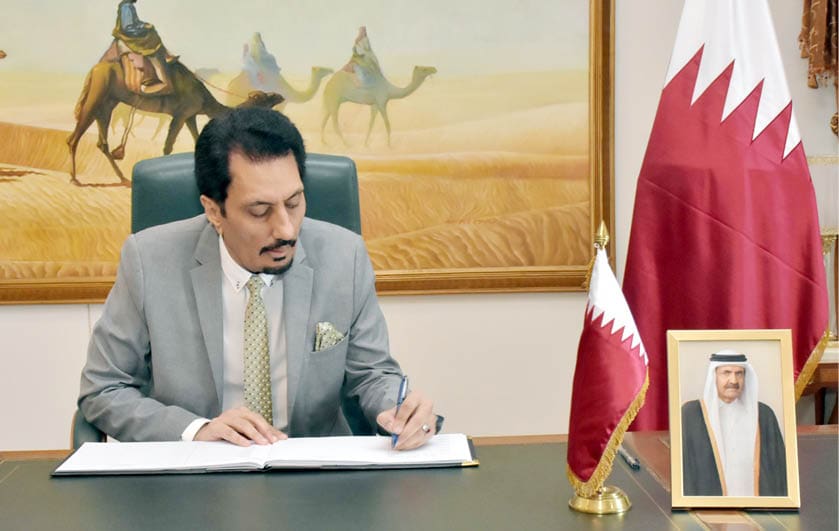 Pakistan Observer Chairman Pays Tribute To Qatars Father Amir Sheikh Hamad Bin Khalifa Al Thani 