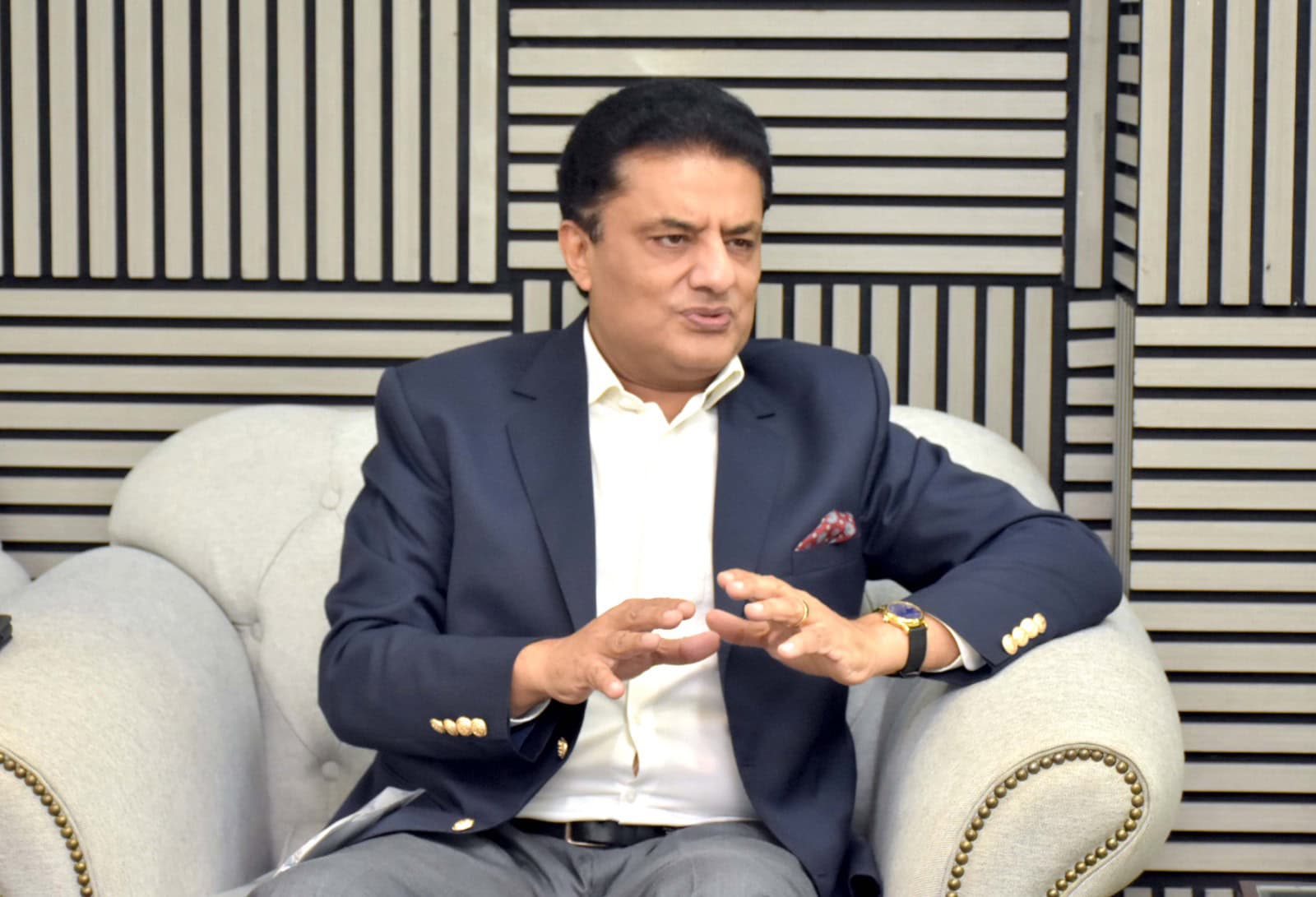 Pakistan Observer President Hec Chairman Renew Resolve To Drive Education Led Development 