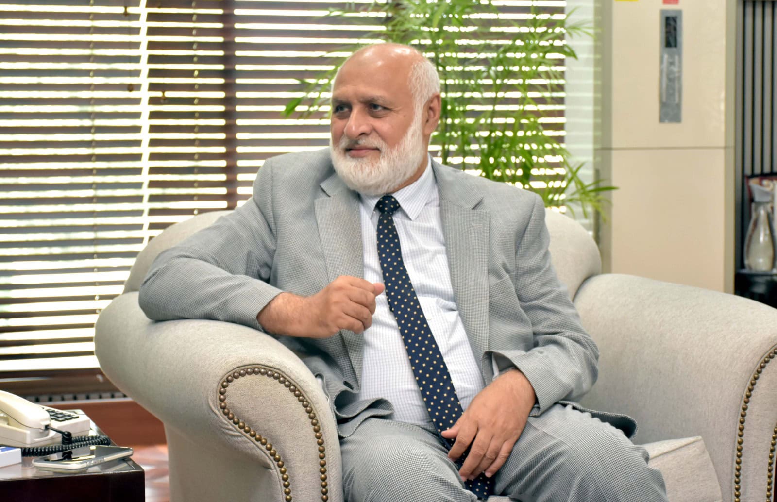 Pakistan Observer President Hec Chairman Renew Resolve To Drive Education Led Development 