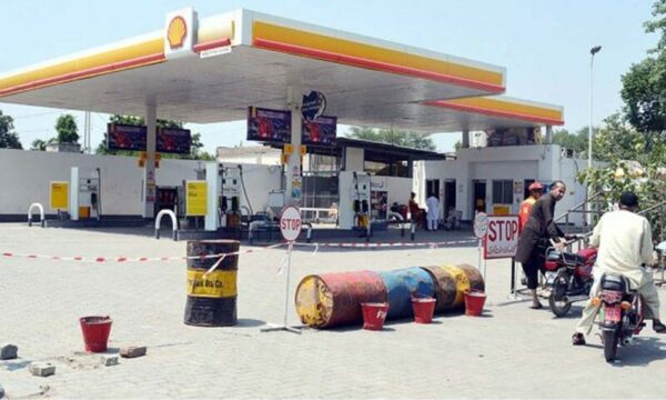 Petrol Pumps To Shut Across Pakistan From Tonight In Protest Against New Pricing Formula