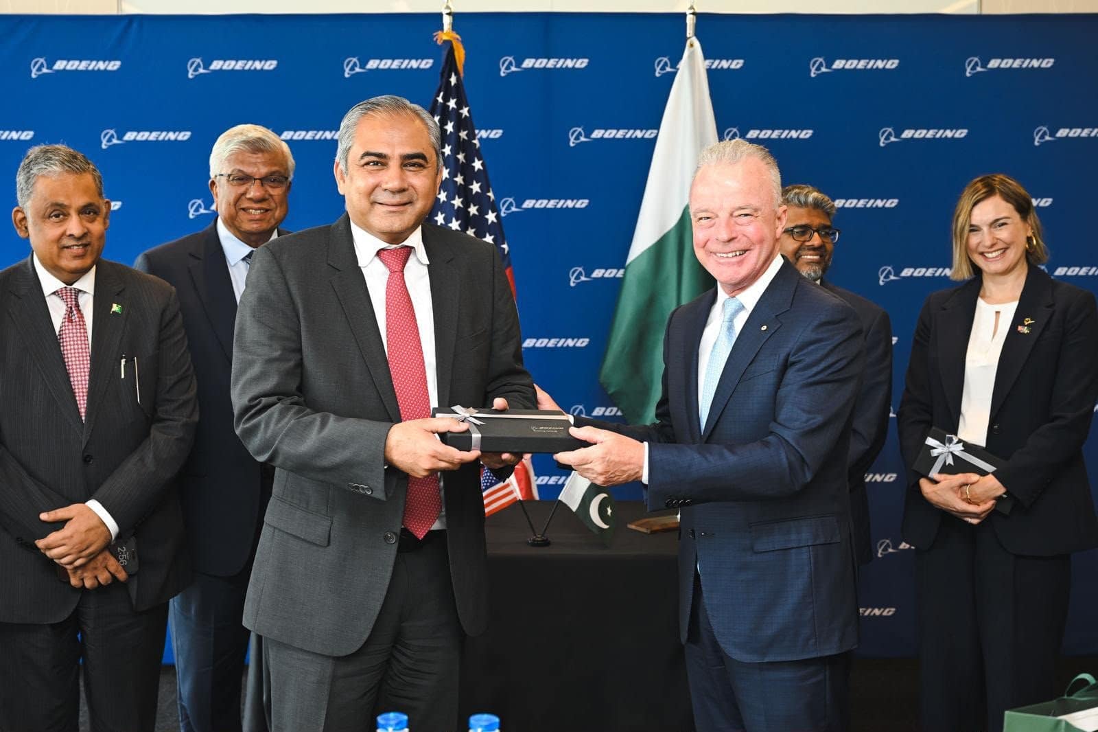 Pia Eyes 16 New Jets After Mohsin Naqvis Visit To Boeing Hq 