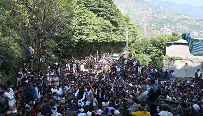 Talks Succeed As Banned Committee Postpones Muzaffarabad March Until July 21