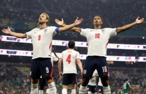 Ten Man England Edge Mexico To Qualify For Fifa World Cup Quarter Finals