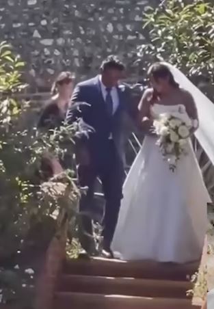 Aaqib Javeds Daughter Aqbas Wedding Photoshoot Goes Viral 