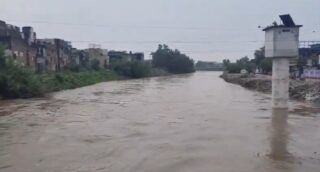 Flood Alert In Twin Cities As Nullah Lai Rises To Dangerous Level Army Called In