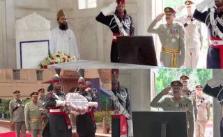 Lahore Corps Commander Lays Wreath At Mazar E Iqbal In Independence Day Tribute