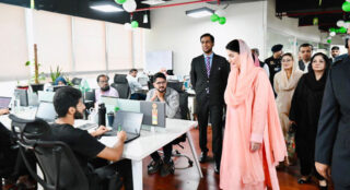 Maryam Orders Timely Salaries Tighter Monitoring Under Suthra Punjab