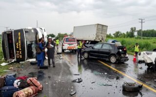 One Dead Dozens Injured As Rain Triggers Multi Vehicle Crash On Motorway M 2