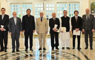 Pakistan Iran Agree To Boost Border Trade Advance Fta Talks