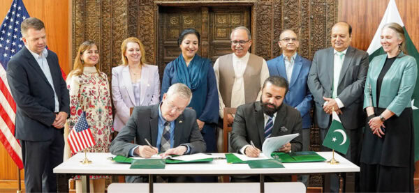 Pakistan Us Renew Landmark Fulbright Hec Partnership