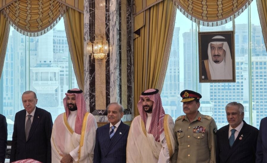 Saudi Arabia Pakistan Turkiye Sign Makkah Joint Defence Agreement
