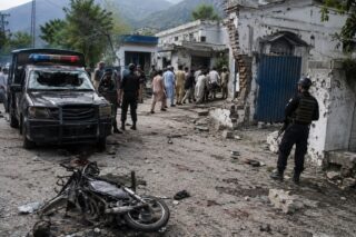 Seven Dead 18 Hurt In Suicide Attack Outside Swat Police Station