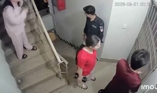 Ssps Biwi Allegedly Tortures Neighbours In Karachis Khayban E Bokhari Video Goes Viral