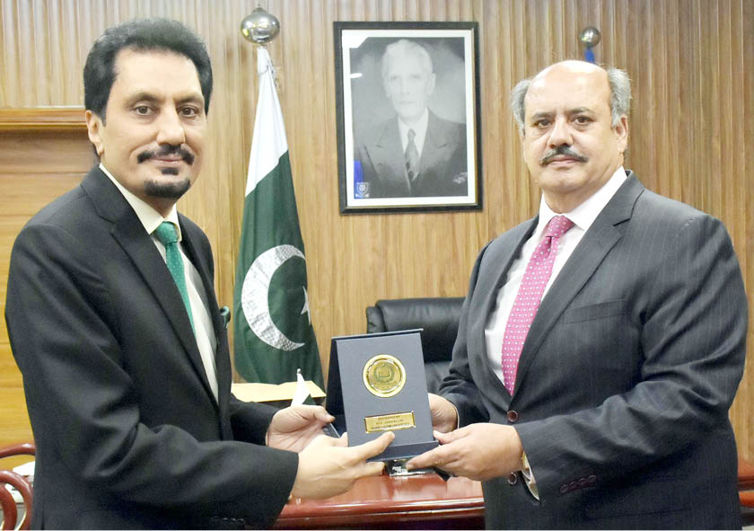 Faisal, QAU VC Zafar discuss media-academia coop
