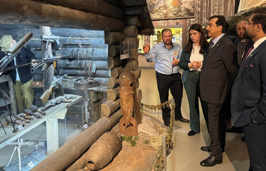 Gilani Highlights Scope For Pak Belarus Cooperation In Healthcare Technology