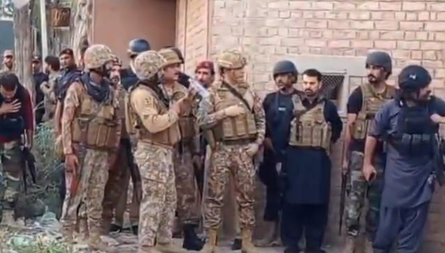 Goc 9 Kohat Maj Gen Shahid Afsar Leads Clearance Operation After Suicide Attack 