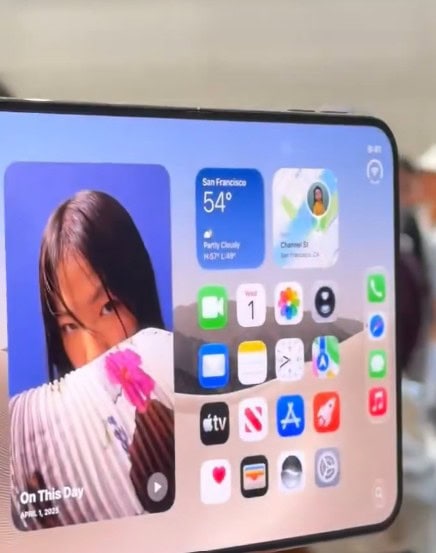 Iphone Duo Apples First Foldable Iphone Price Specs And All Details 