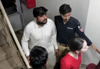 Karachi Dha Scuffle Woman Seeks Action Against Neighbours Police