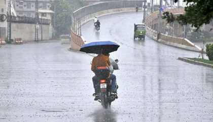 Karachi Likely To Receive Thunderstorms Rain From September 14