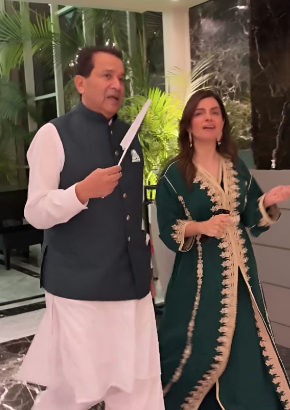 Kiran Khan Marries Nazia Hassans Former Husband Mirza Ishtiaq Baig 