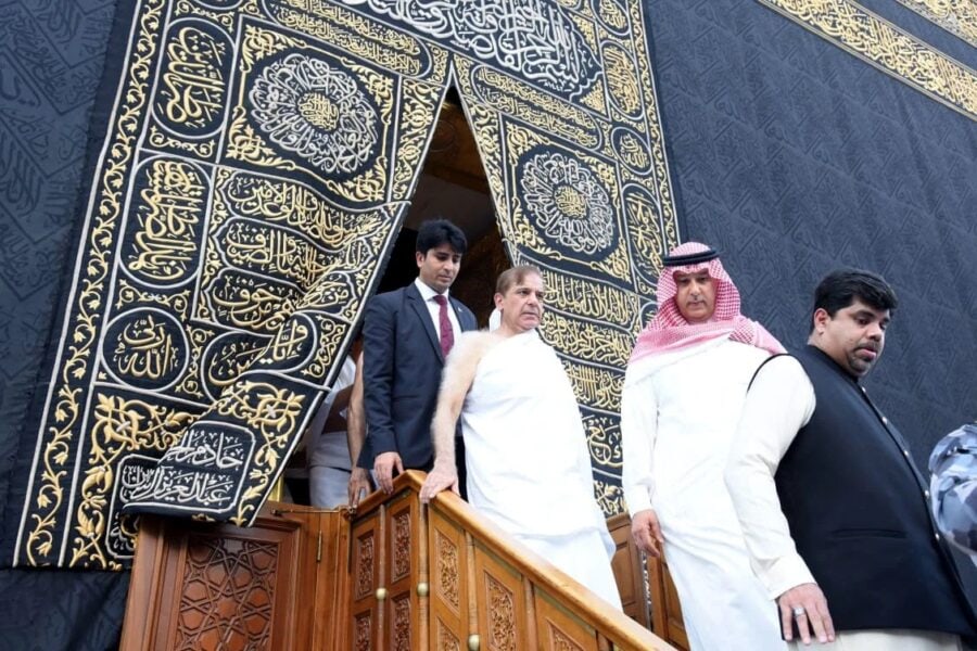 Pakistan Stands With Saudi Arabia For Security Of Haramain Sharifain