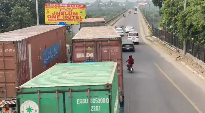 Pti Long March Containers Arrive At Chenab Jhelum Bridges And Along Gt Road 