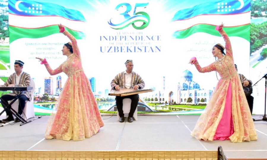 Uzbekistan Marks 35th Independence Anniversary Hails Stronger Ties With Pakistan 