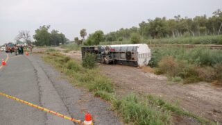 44000 Litres Of Petrol In Tanker That Overturned Near Sahiwals Chichawatni
