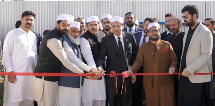 Ali Dar Inaugurates Newly Developed Passage At Data Darbar