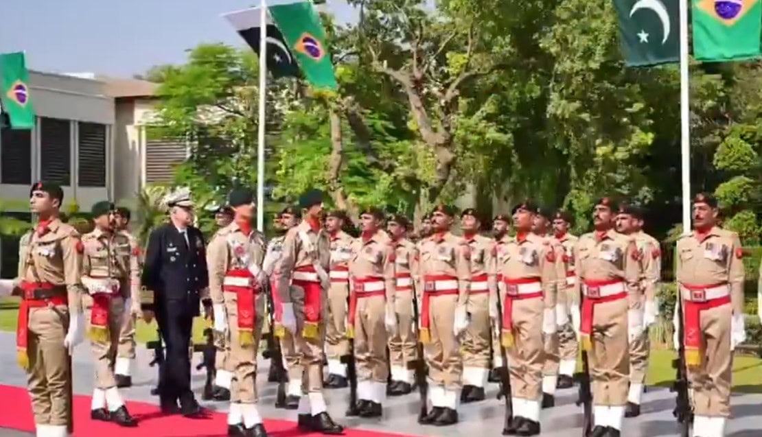 Brazilian Military Chief Eyes Stronger Defence Ties With Pakistan In Meeting With Field Marshal