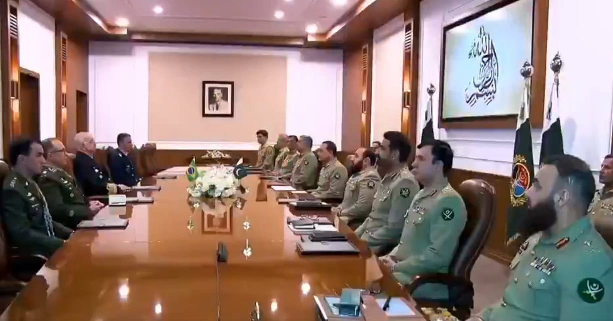 Brazilian Military Chief Eyes Stronger Defence Ties With Pakistan In Meeting With Field Marshal