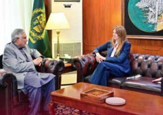 Dar urges Urgent Measures to De-escalate Regional Tensions in meeting with British High Commissioner