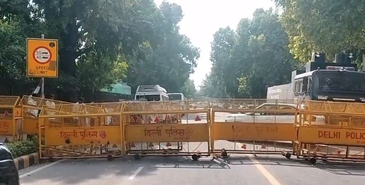Delhi Cuts Mobile Internet Near Kartavya Path Ahead Of Cockroach Janta Partys Protest