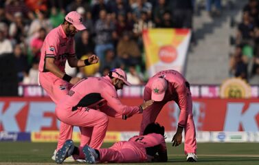 England Set 242 Run Target For Pakistan In Odi Tri Series Match