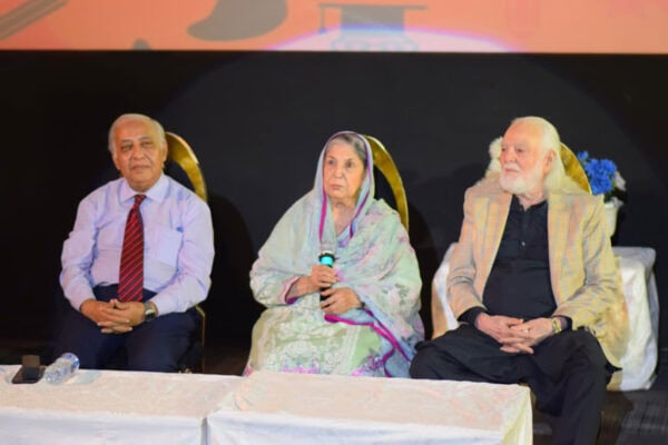 Hamdard Pays Tribute To Shaheed Hakim Mohammed Said