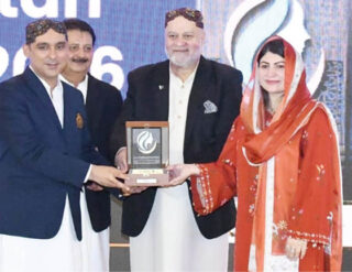 Laila Naz Taj Receives Dukhtaran E Pakistan Excellence Award 2026