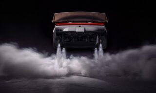 Elon Musk unveils Tesla Roadster, claims it can fly