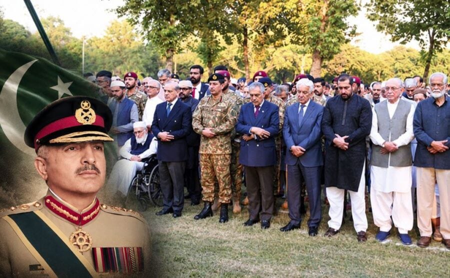 Pm Military Leaders Attend Former Army Chief Abdul Waheed Kakars Funeral Prayers