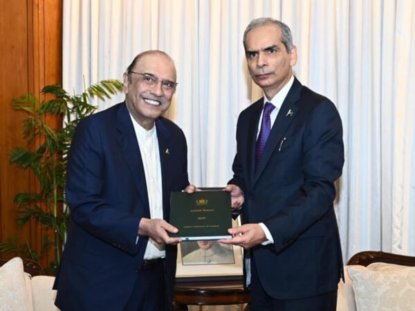 President Receives Wafaqi Mohtasibs Annual Report 2025
