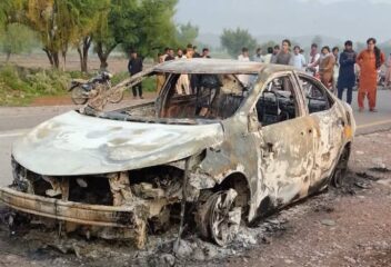 Seven Policemen Injured As Militants Storm Shadipur Police Post In Kohat